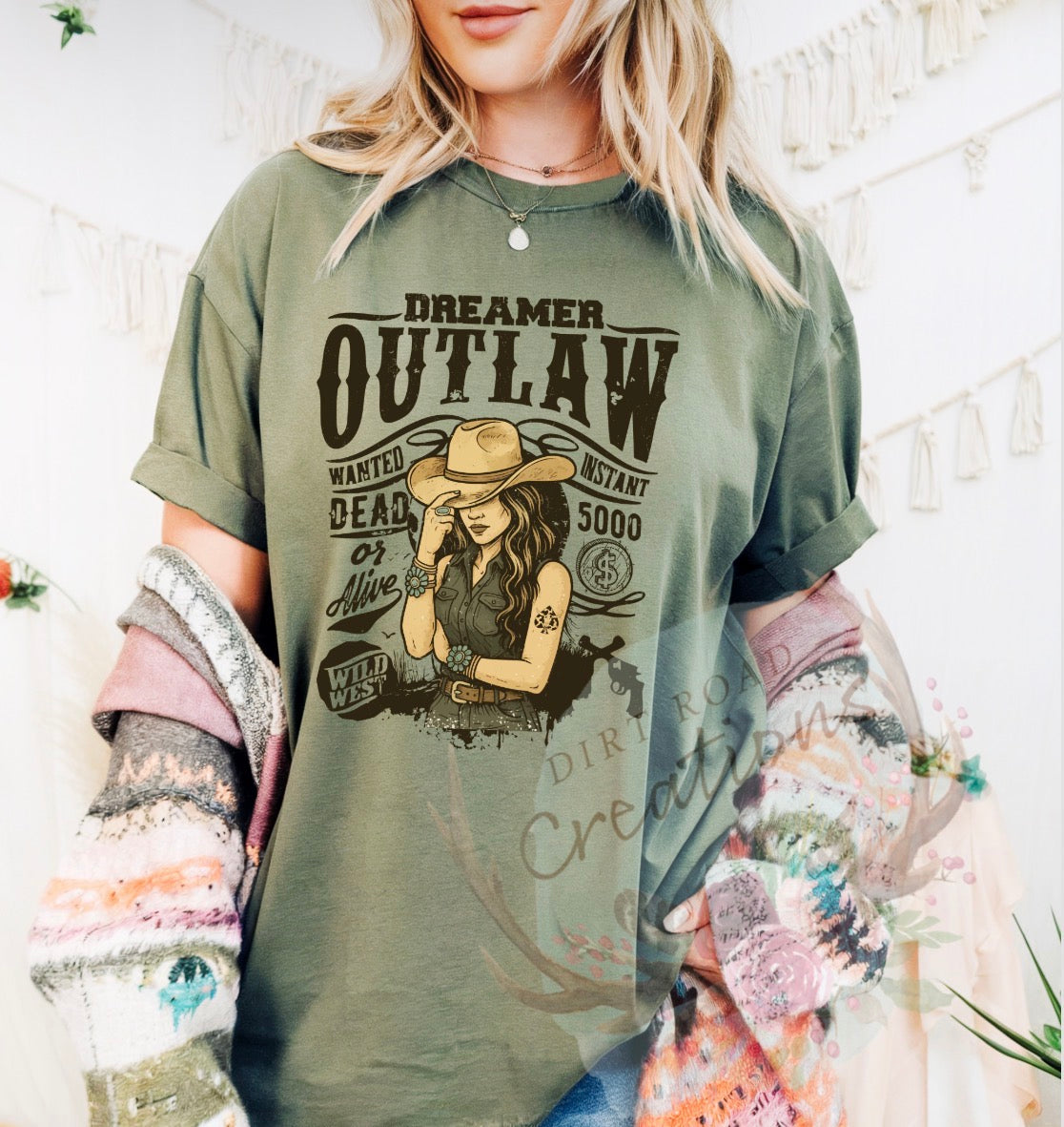 Outlaw graphic tee