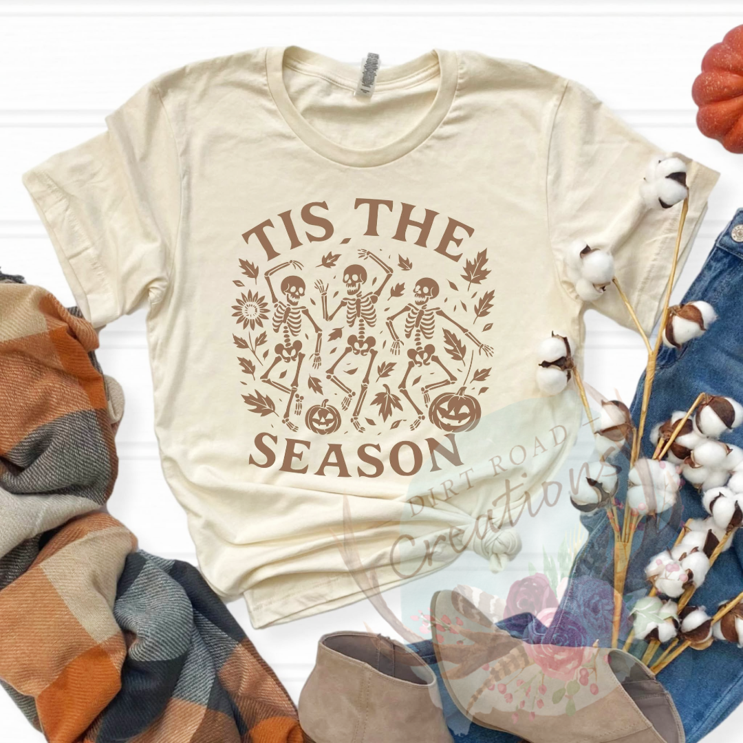 Tis the season skellys screen print TEE