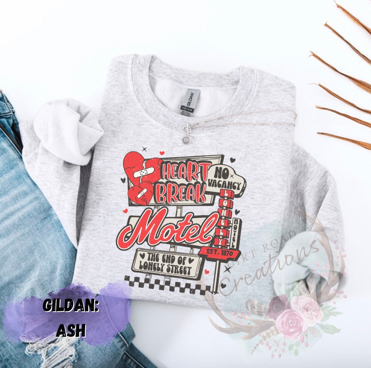 Heart break motel graphic tee