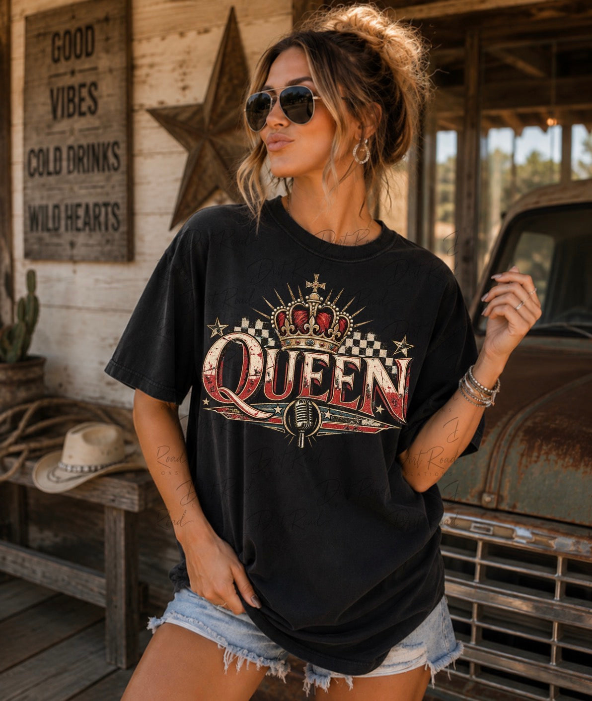 Queen graphic tee