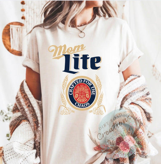 Mom lite graphic tee