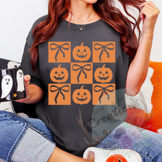 Checkered pumpkin screen print TEE