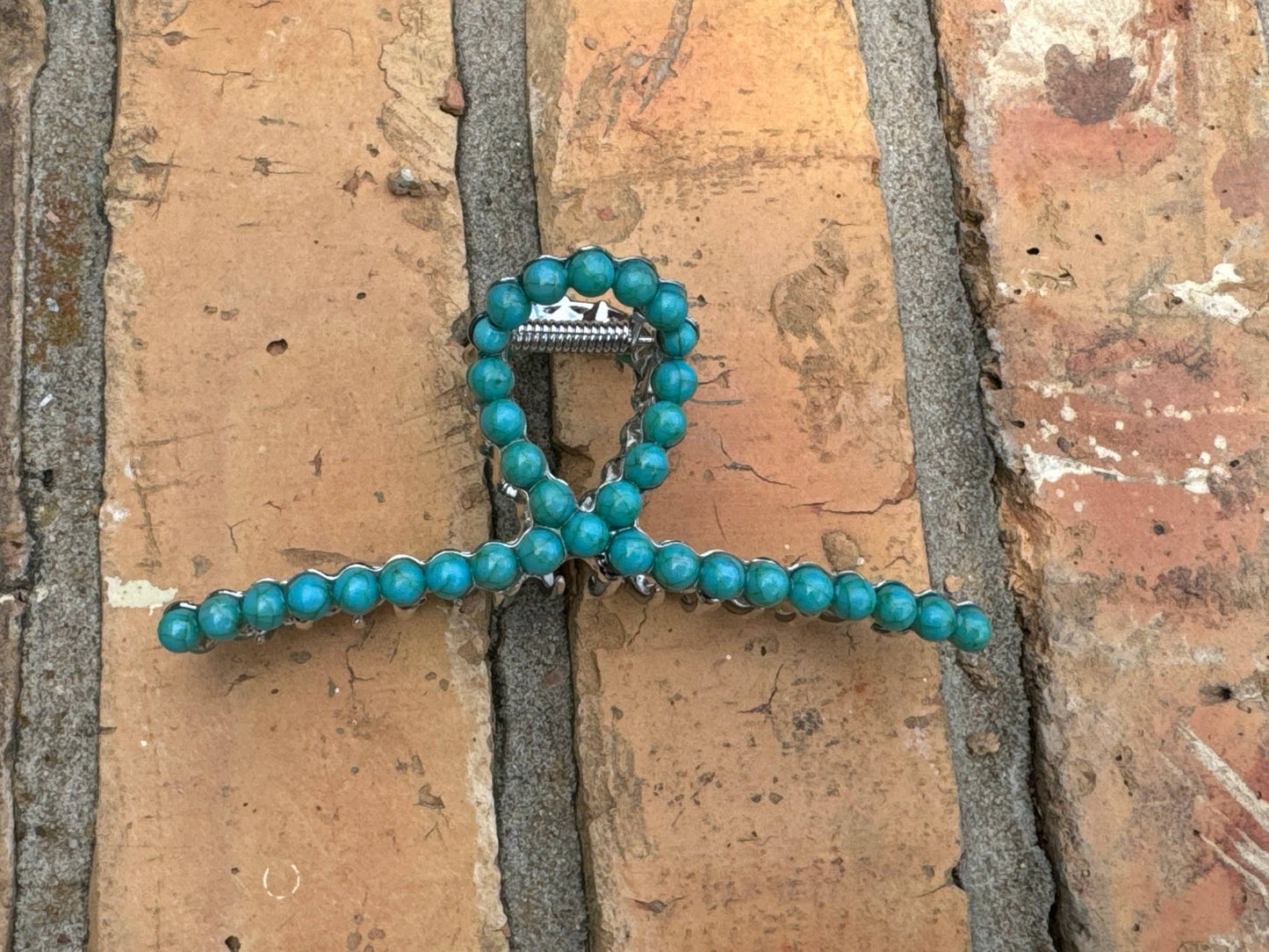 NEW TURQUOISE METAL CLAW CLIP