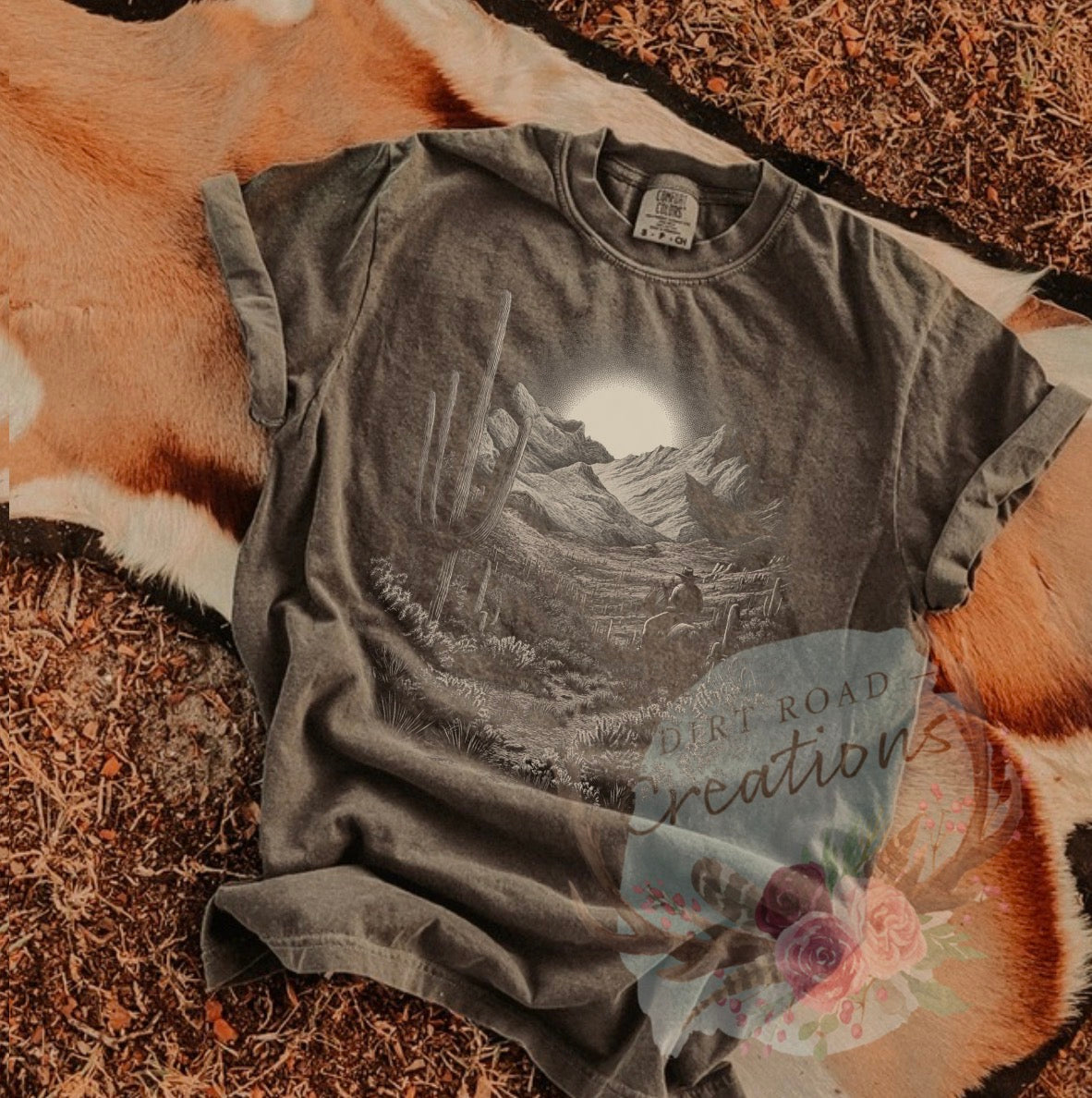 Halftone desert graphic tee