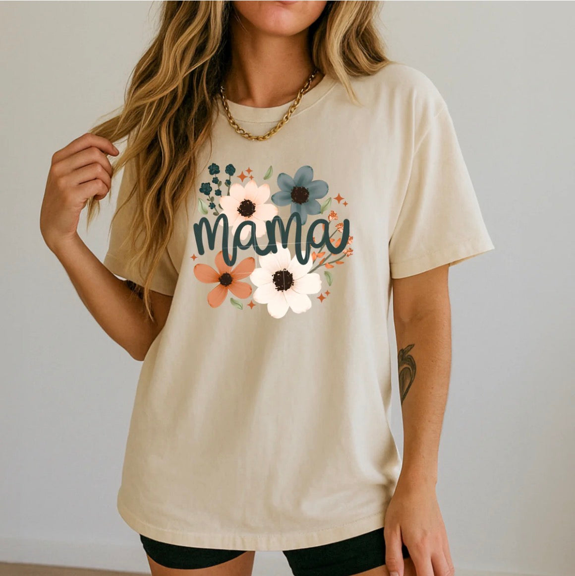 Mama graphic tee